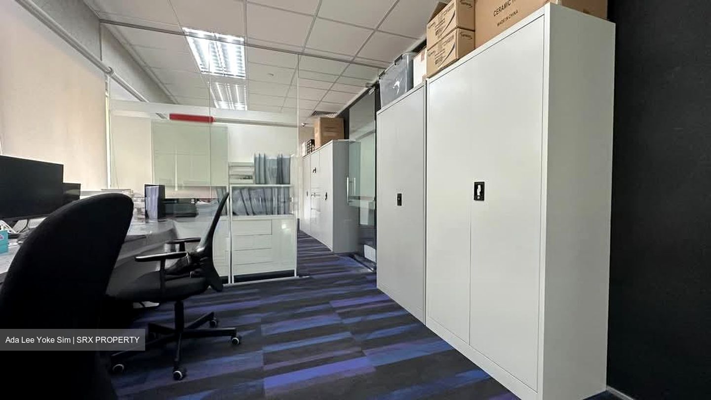 111 Somerset (D9), Office #567443431